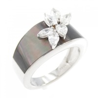 K18WG マザーオブパール リング