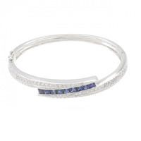 750WG サファイヤ バングル 1.83CT