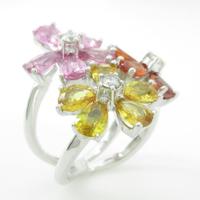 750WG フラワー サファイヤリング