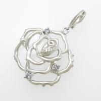 K18WG／K14WG フラワー ダイヤモンドペンダント