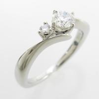 4゜C ダイヤモンドリング