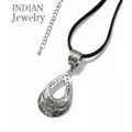 INDIAN JEWELRY スタンプワークを施したナバホ族アーティストHenry Mariano氏の作品『NAVAJO STAMPED SIVER PENDANT』【アメカジ・ネイティブ】IJ-079