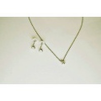 One Diamond　プラチナ　　　ネックレスとピアスの組み合わせ