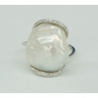 SS淡水バロックパール＆CZリング