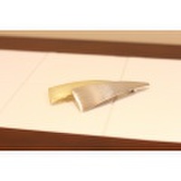 さんかくメタルプレートバレッタ【メール便可送料１８０円】