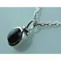 バチカン部分をくるっと巻いたオーバルペンダント