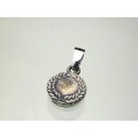 ローレル・ペンダント