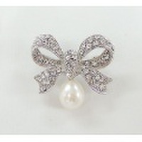 淡水パール　リボンモチーフブローチ