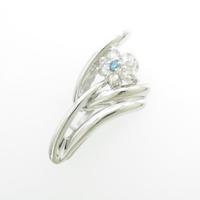 K18WG フラワー ダイヤモンドペンダント