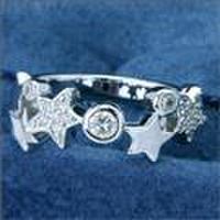 【送料無料】トゥインクルグレースリング(ホワイト)