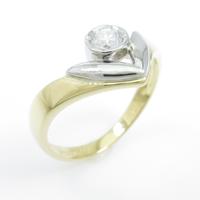 K18YG／PT ソリティア ダイヤモンドリング