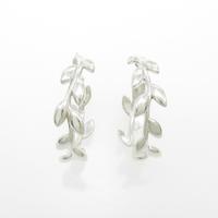 ティファニー オリーブリーフ ピアス