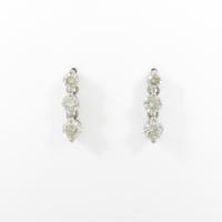 K18WG スリーストーン ダイヤモンドピアス