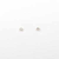 4゜C ダイヤモンドピアス