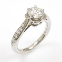 シャネル カメリア リング 0．54ct・F・VVS2・3EXT