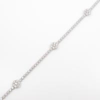 K18WG フラワー ダイヤモンドブレスレット