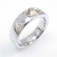 K18WG ダイヤモンドリング