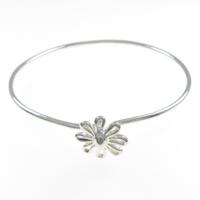 ティファニー デイジー バングル