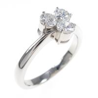 PT スリーストーン ダイヤモンドリング