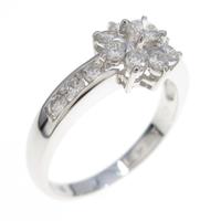 PT フラワー ダイヤモンドリング