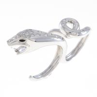 ブシュロン スネーク 樹脂リング