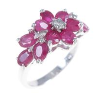 K18WG フラワー ルビーリング