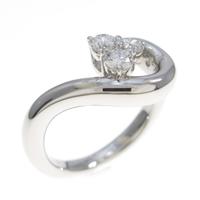 PT スリーストーン ダイヤモンドリング