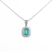 PT エメラルドネックレス