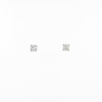 PT ソリティア ダイヤモンドピアス