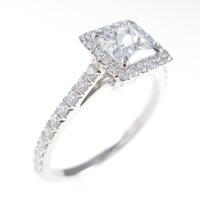 ティファニー ソレスト リング 0．52ct・F・VS1・スクエアカット