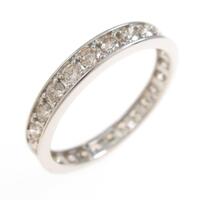 PT フルエタニティ ダイヤモンドリング