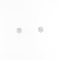 PT ソリティア ダイヤモンドピアス