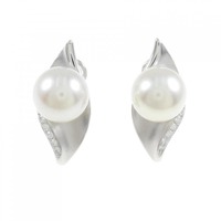 タサキ 白蝶パール イヤリング 11.3mm