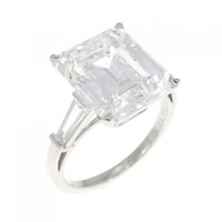 PT ダイヤモンド リング 5.798CT F VS1 エメラルドカット