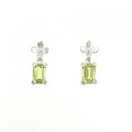 PT フラワー ペリドット ピアス