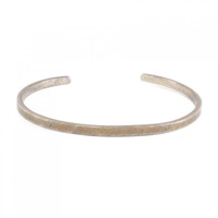 Suman Dhakhwa バングル