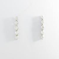 PT ダイヤモンドピアス