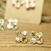 4粒ジュエル フラワーピアス(d544)pc0689