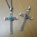 Flower Pueblo　クロスペンダントトップ　Gallup Cross Pendant　【天然石付き】