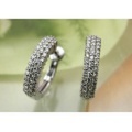 K18WG ダイヤモンドピアス 0.30ct パヴェタイプ
