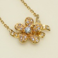 K18フラワーデザインペンダント