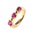 baby’s ring - K18 一連三石 - 7月 ルビー