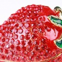 ☆ストロベリー・ジュエリーボックス(宝石箱) 〜〜誕生日・新生活・いちご・イチゴ・strawberry