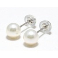 アコヤ真珠ベビーピアス（5.5〜5.0ミリ／プラチナ（Pt））