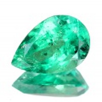 エメラルド　0.9ct