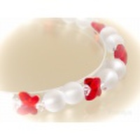 スワロフスキー・バタフライ（ライトシャム）とフロストクォーツのブレスレット