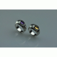 メタルクリエイトの唐草模様を刻んだリング