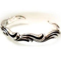 唐草シルバーバングル/b002