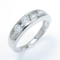 PT ダイヤモンドリング