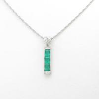 PT エメラルドネックレス